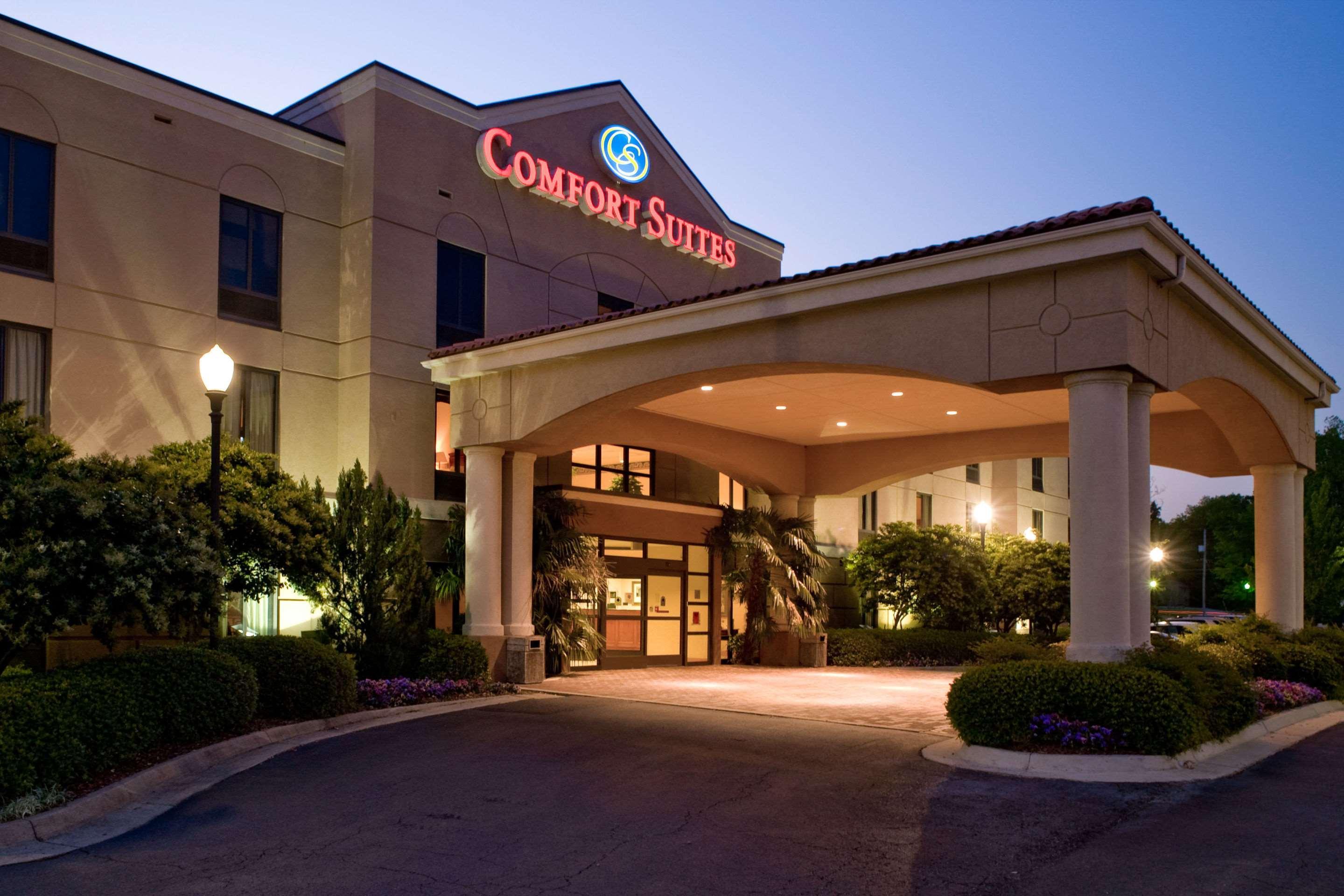 Comfort Suites Старквилл Экстерьер фото