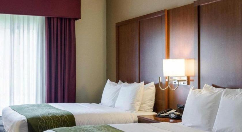 Comfort Suites Старквилл Экстерьер фото