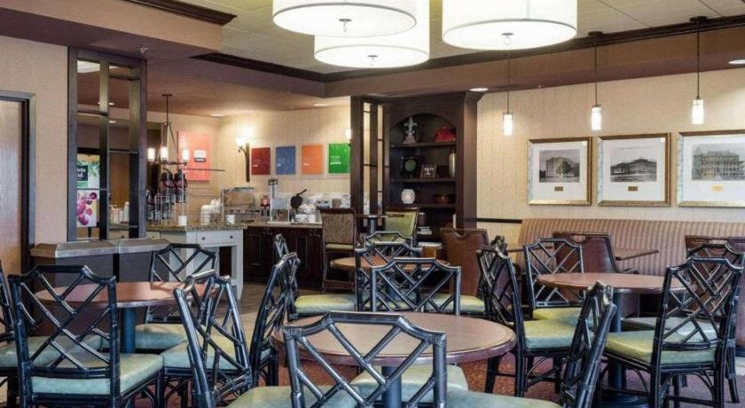 Comfort Suites Старквилл Экстерьер фото
